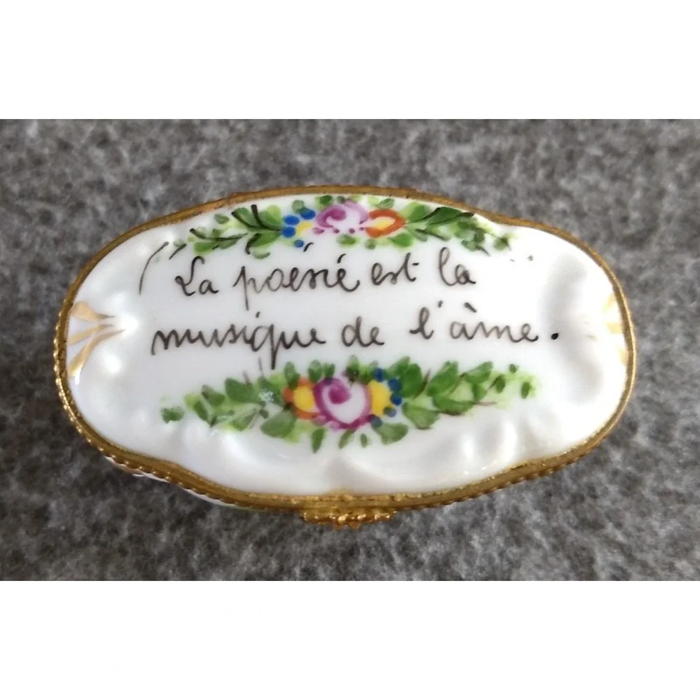 Hand Painted Floral Trinket Box Limoges?? Signed Quote on Top Made in France